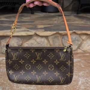 Louis Vuitton Brown Monogram Shoulder Pochette - ITEM SOLD on another platform